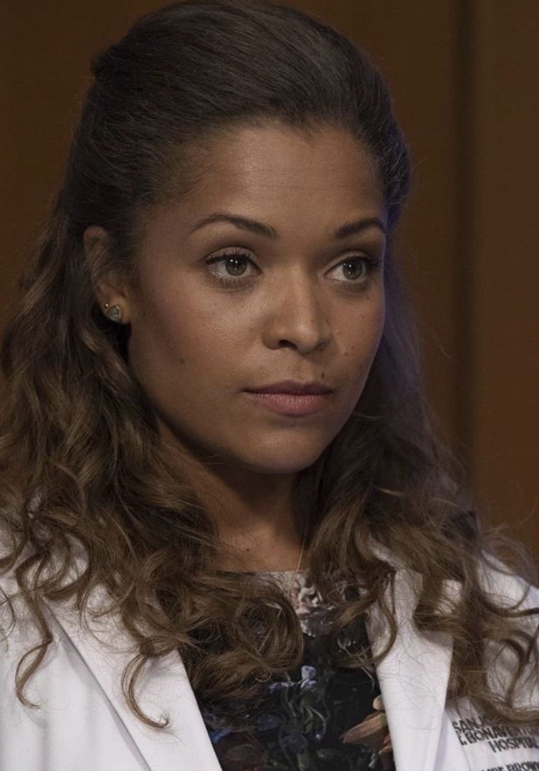 Антония Томас 2020