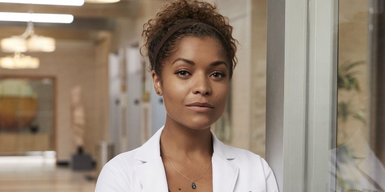 Антония Томас