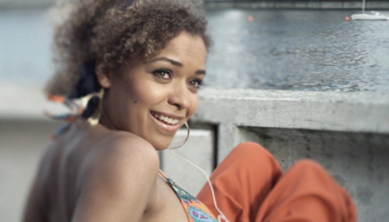 Антония Томас горячие