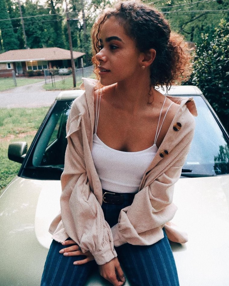 Антония Джентри