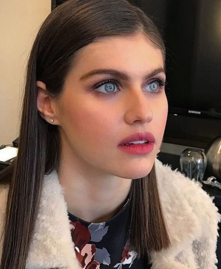 Александра Даддарио +18