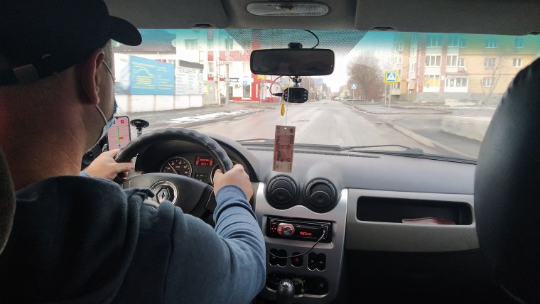 Вазген монобровь