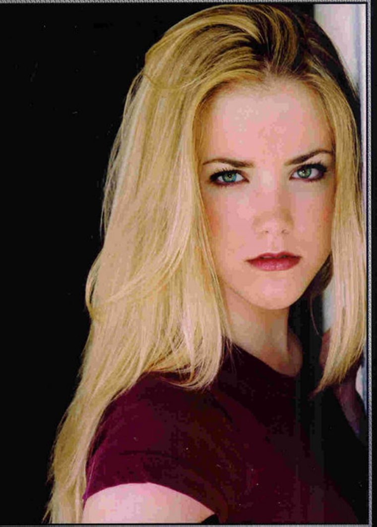 Спенсер лок обитель зла