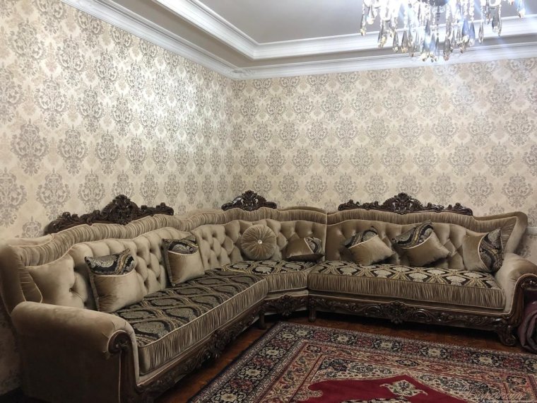 Холлы в Киргу в Махачкале