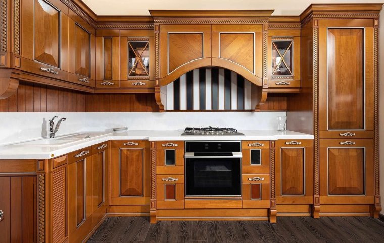 Лео атлас Люкс