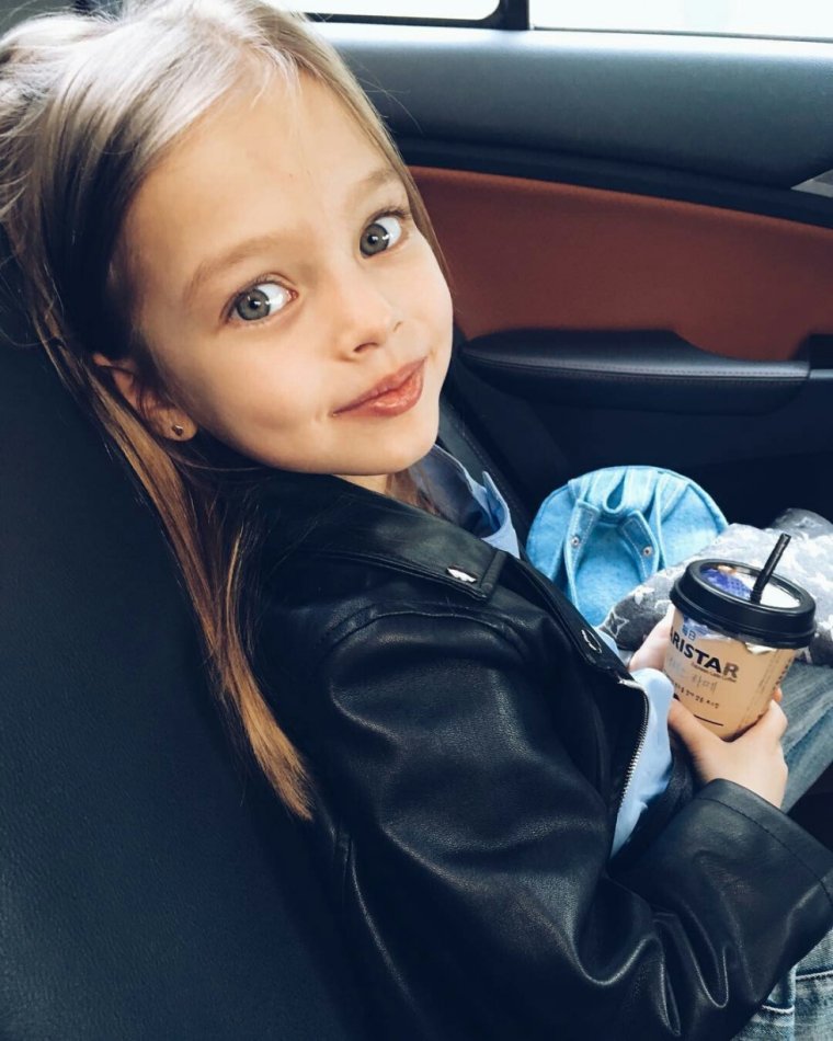 Репродукция Анна Павага цветной рисунок