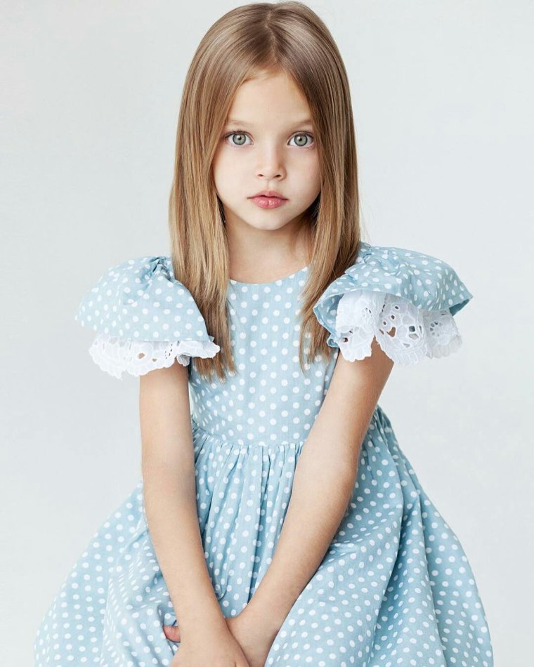 Анна Павага родители