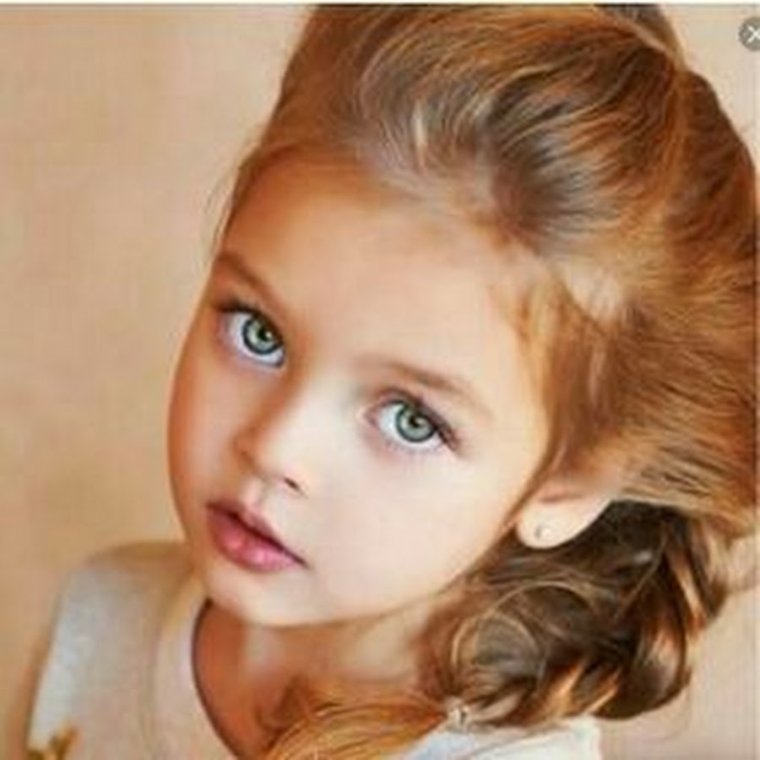 Анна Павага на 1 сентября