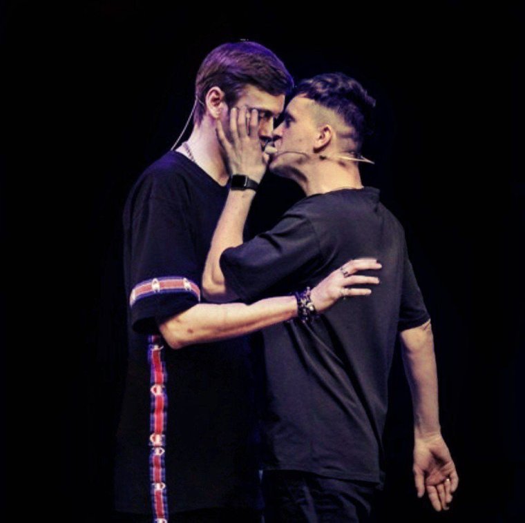 Антон Шастун и Арсений Попов арт 18