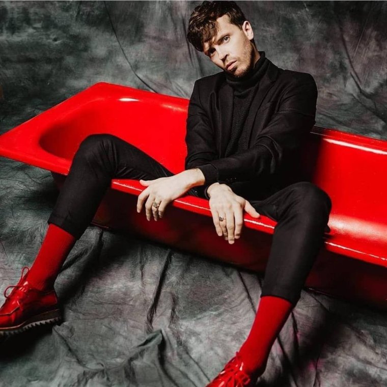 Арсений Попов жена