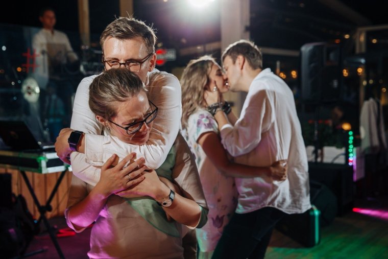 Арсений Попов пресс