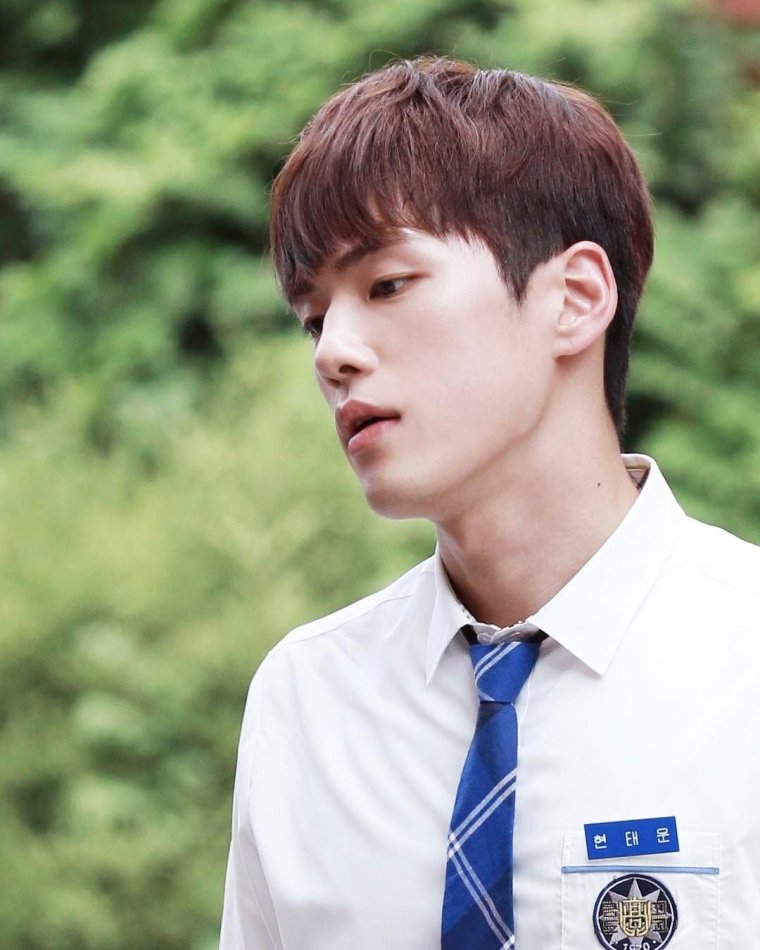 Ким Джон хён школа 2017