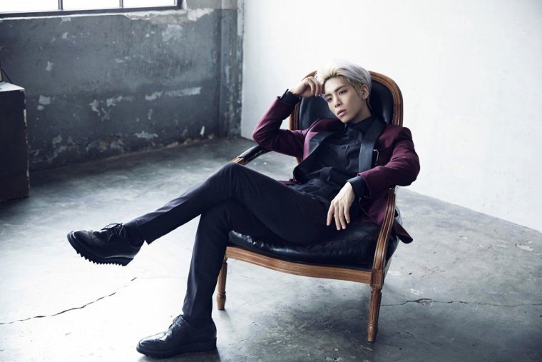 Джонхён SHINEE