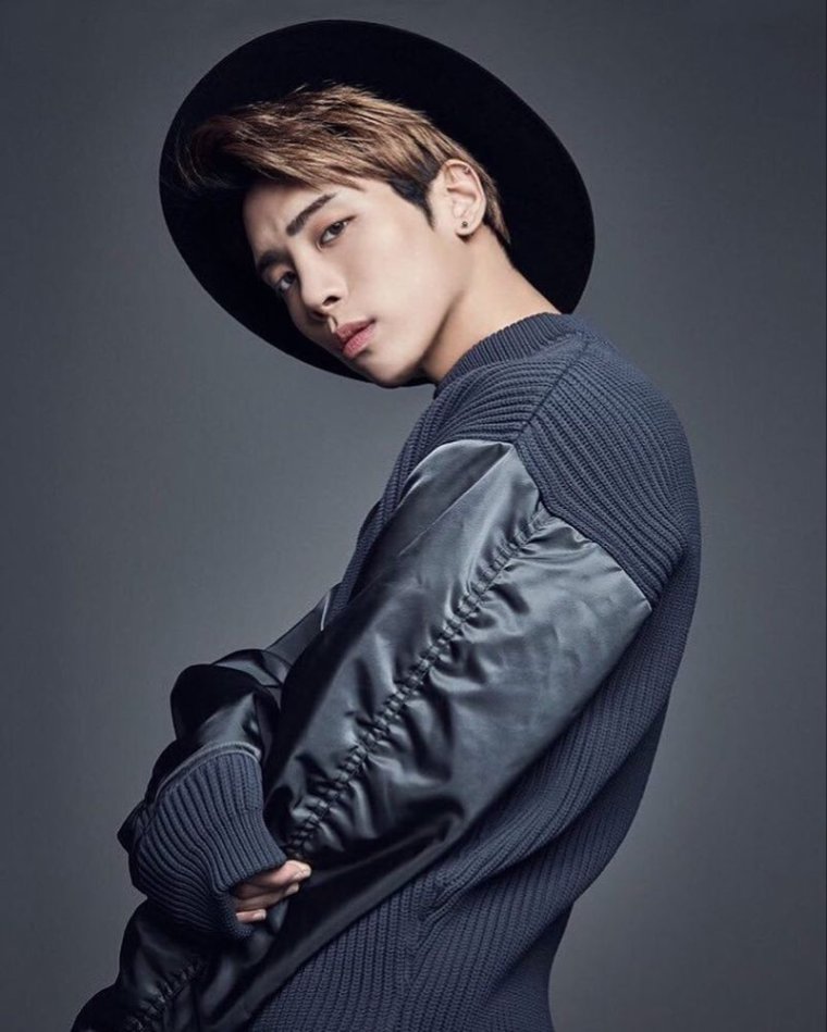 Джонхён - хён