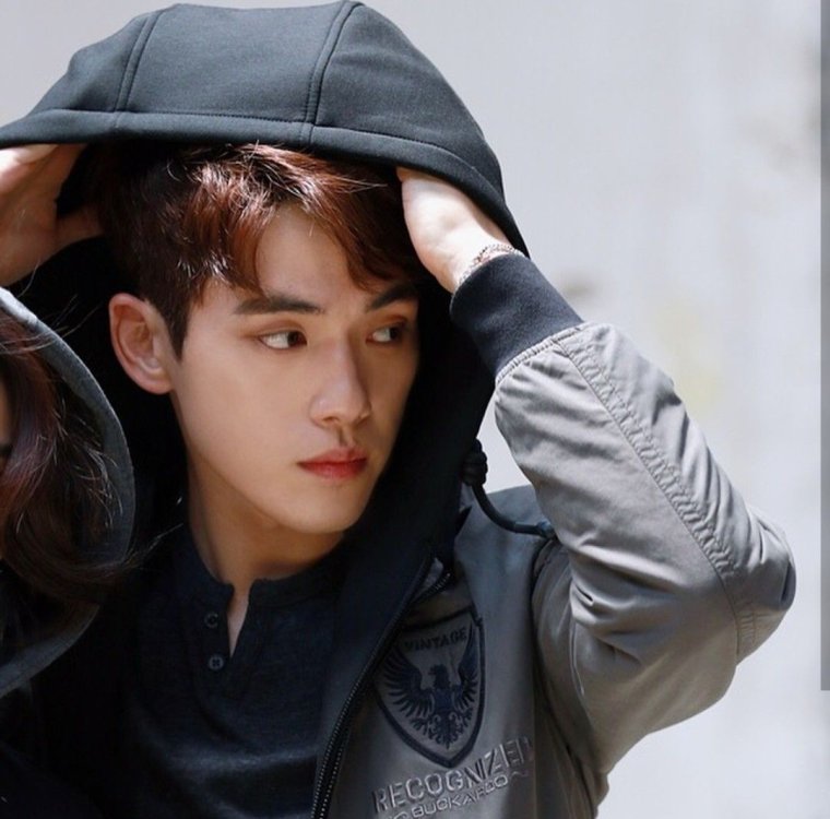 Kim Jung-Hyun (actor, born 1990) со Джи Хе