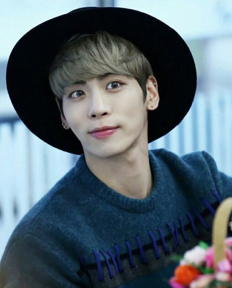 SHINEE ДЖОНХЕН