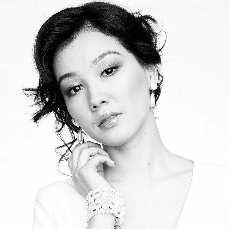 Аружан Джазильбекова и ее муж