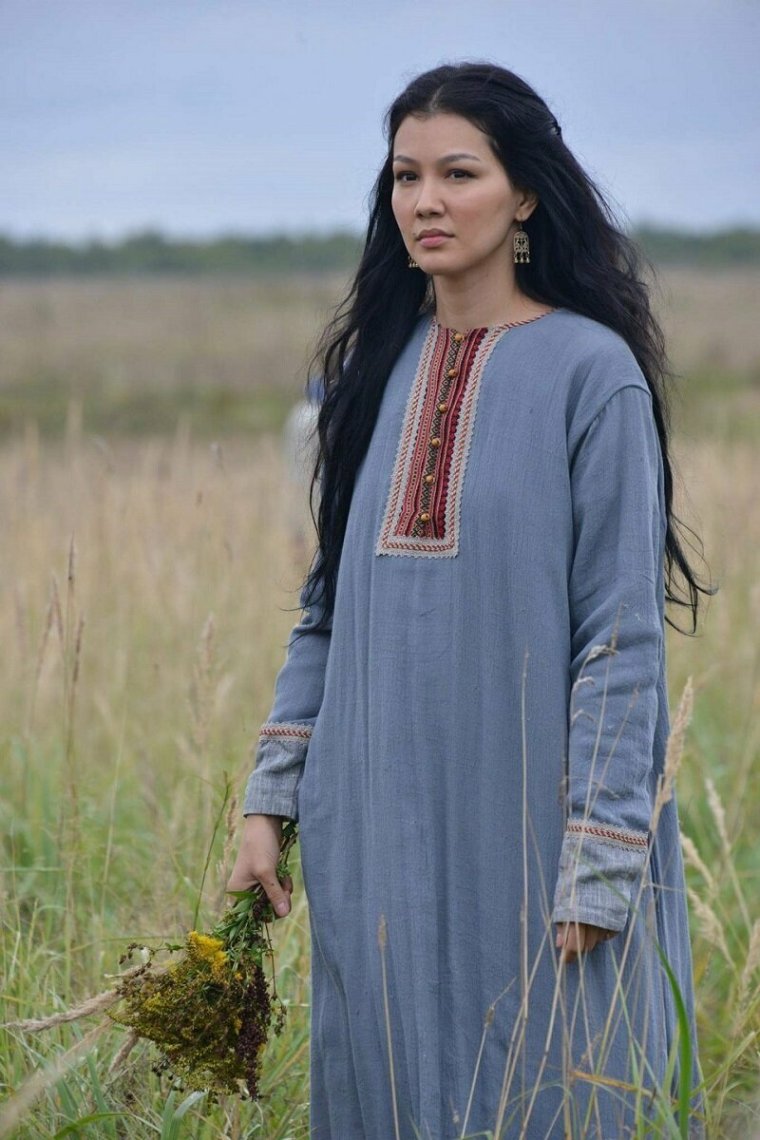 Аружан Джазильбекова ноги