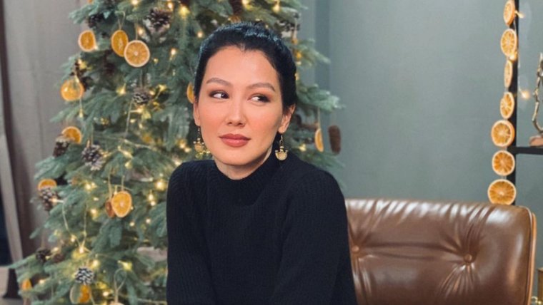 Aruzhan Jazilbekova в купальнике