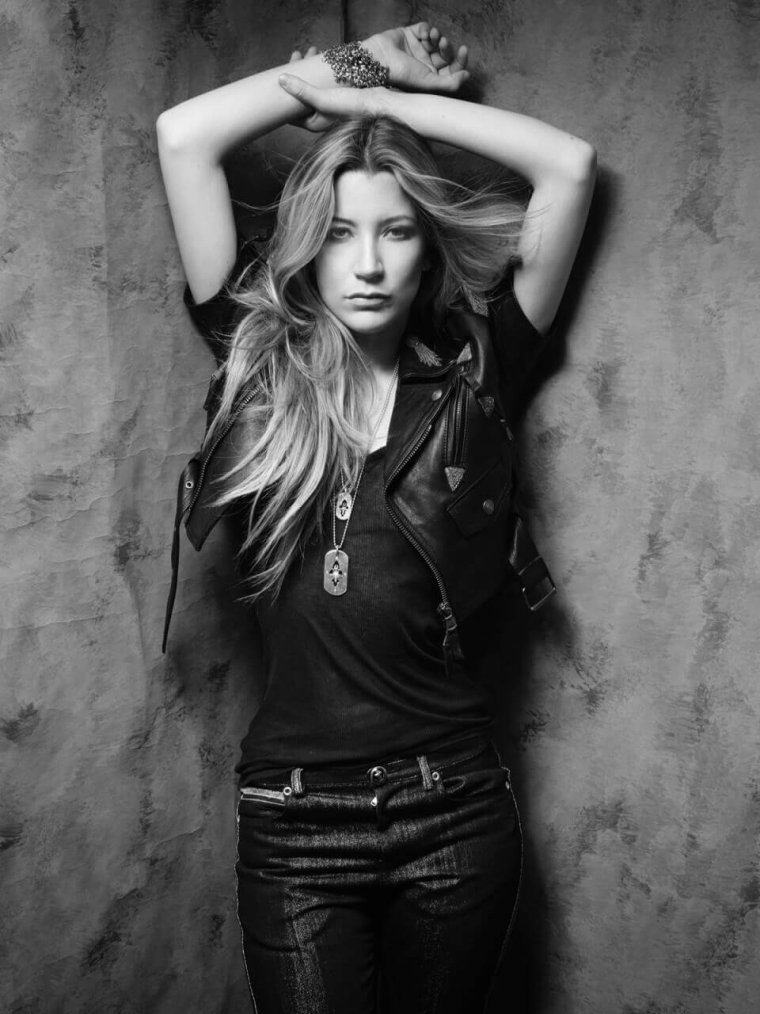 Сара Ремер ступни