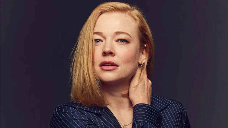 Сара Снук грудь