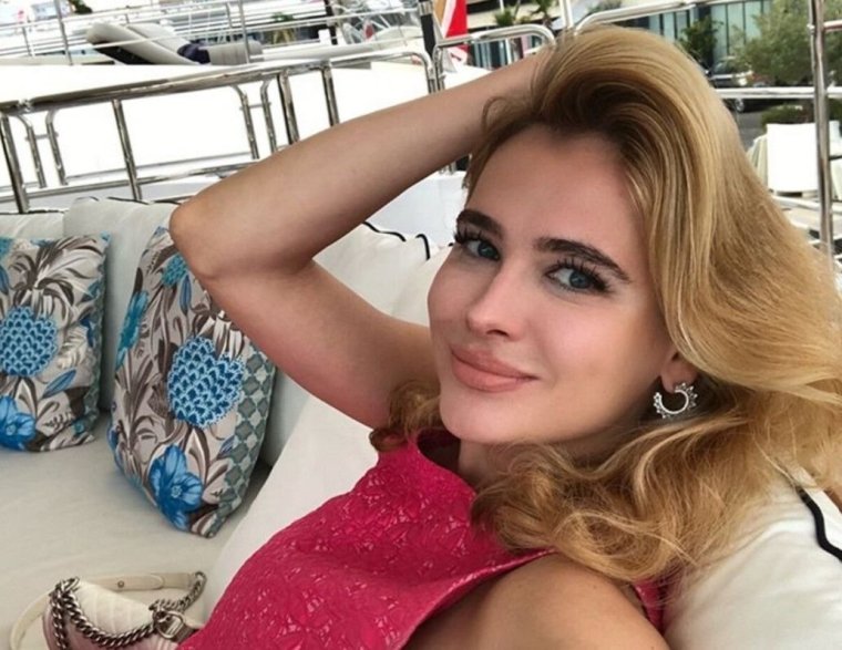 Актриса Анна Каршикова