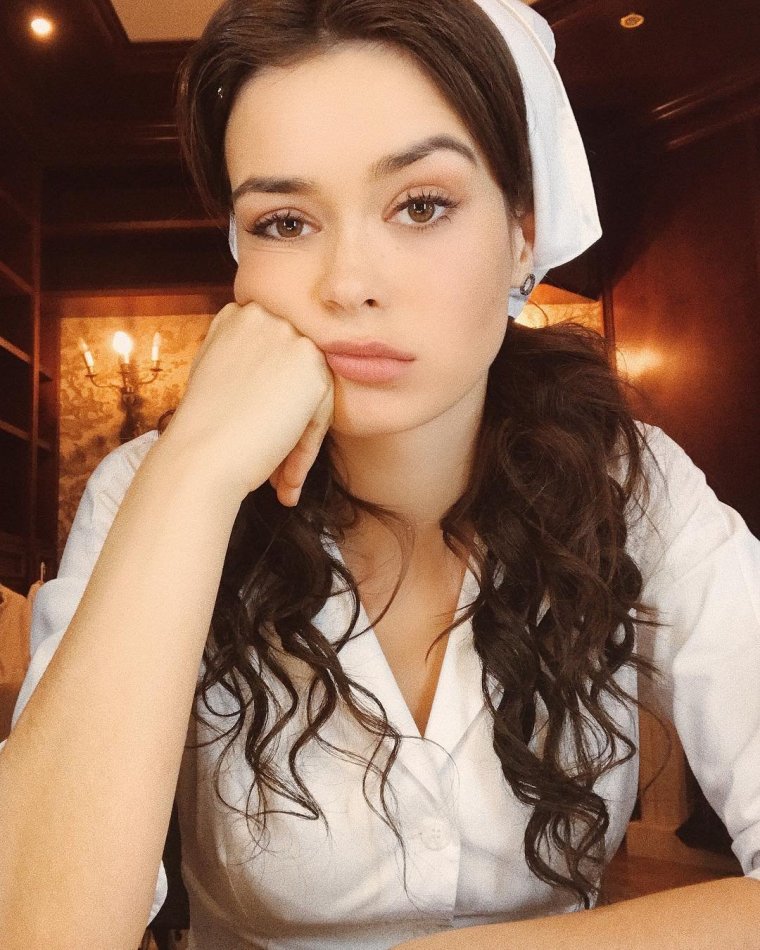 Alina Mayer (Алина Паневская, Amelie b)