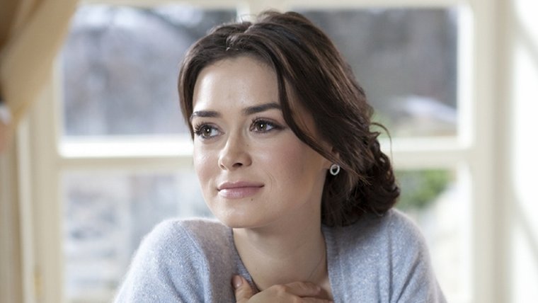 Саша Власова актриса