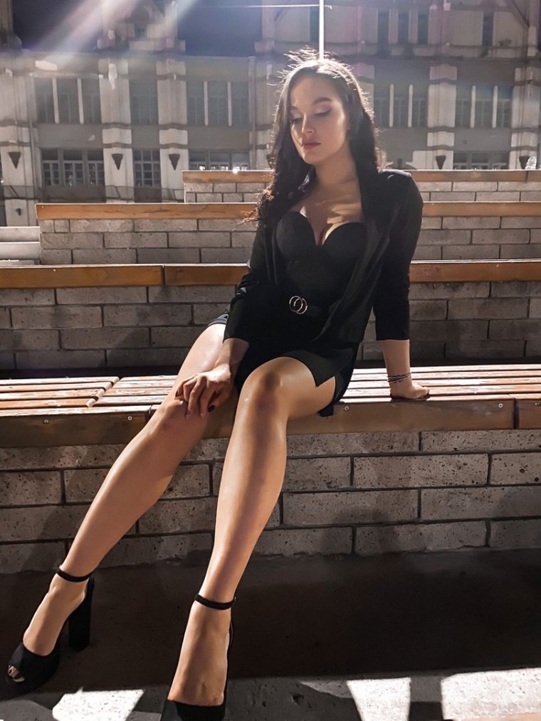 Саша Власова