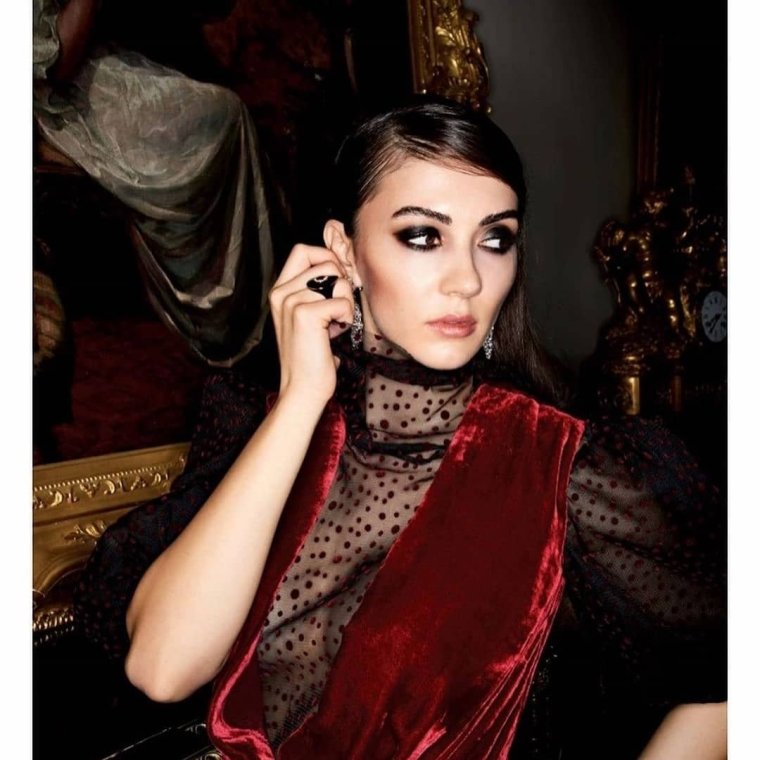 Бурджу Озберк непокорный Каратай