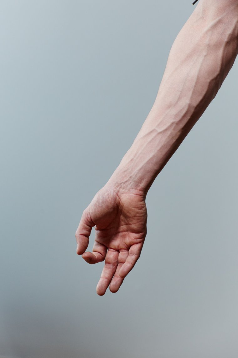 Мужские руки