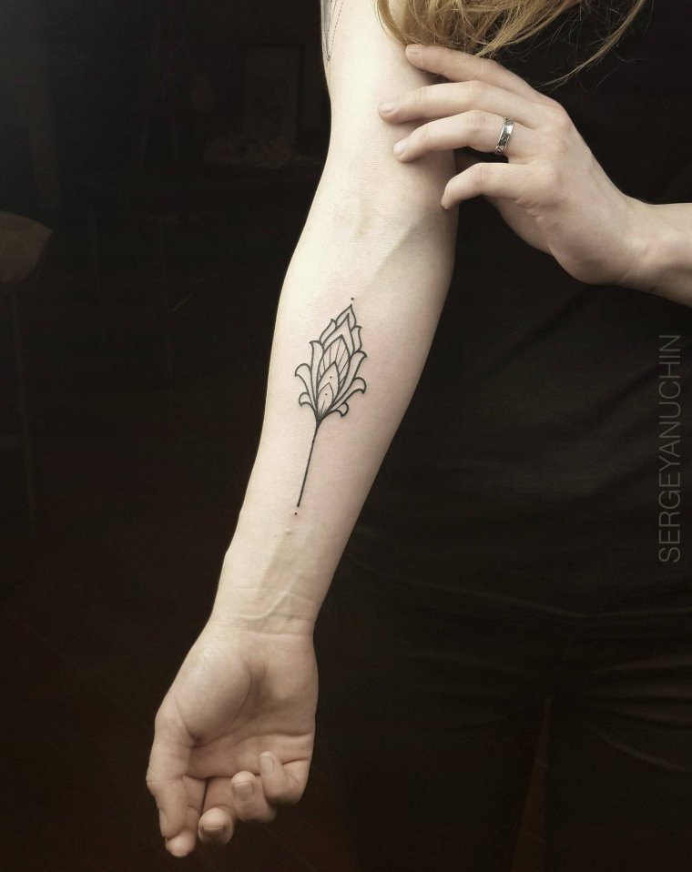 Предплечье девушки