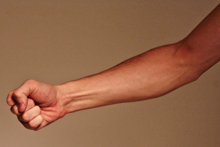 Мужские руки