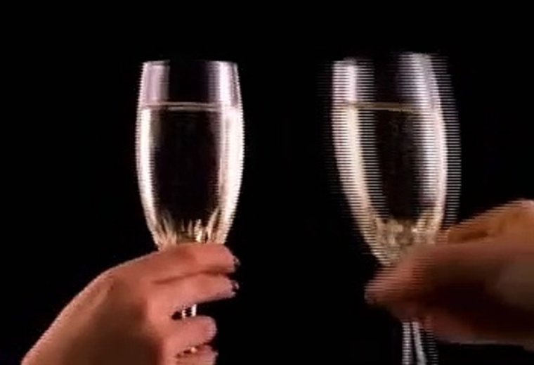Гифы фужеры с шампанским
