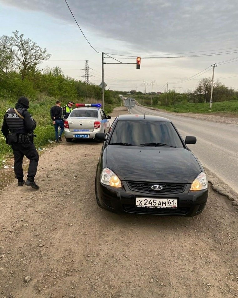 Менты остановили приору