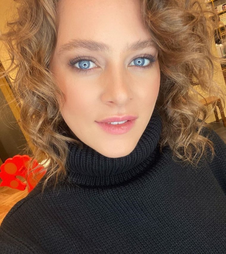 Аглая Тарасова