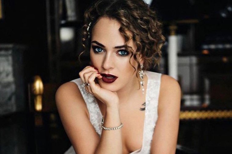 Аглая Тарасова