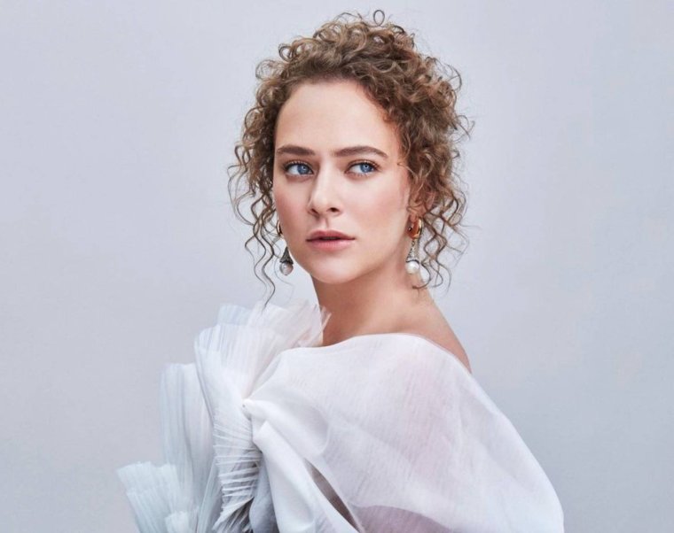 Мария Аронова и Аглая Тарасова