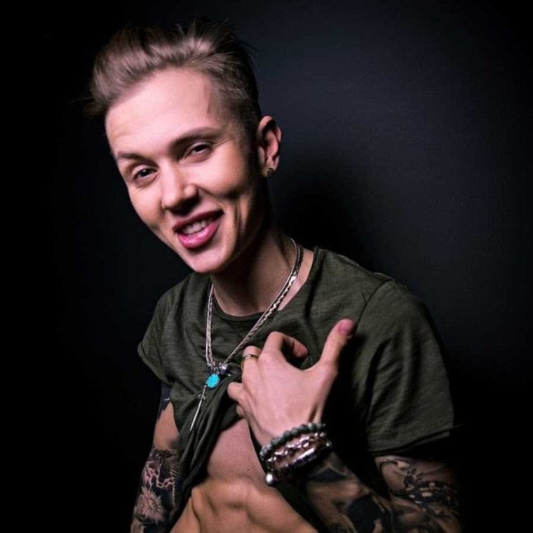 Пацанка Ксения Милас