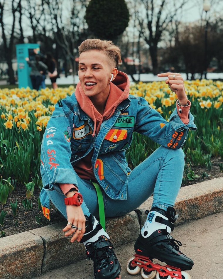 Ксения Милас пацанки