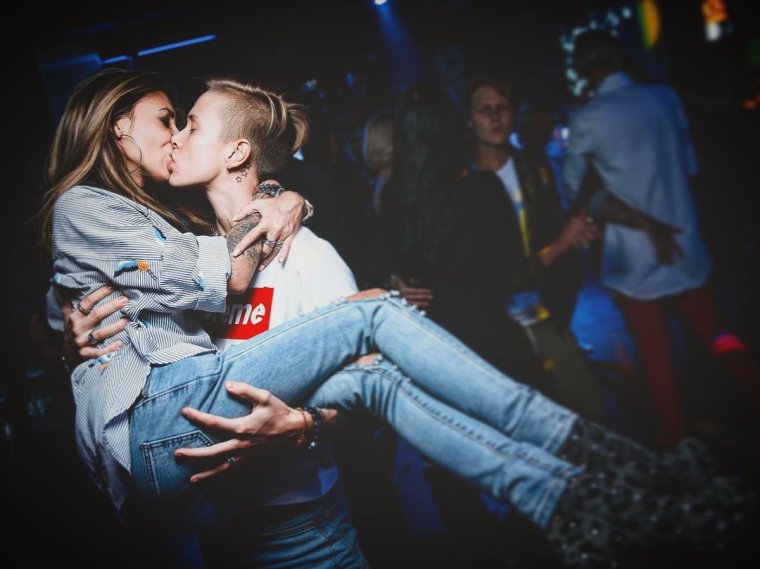 Ксения Милос