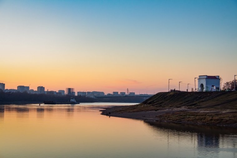 Река Омь в Омске
