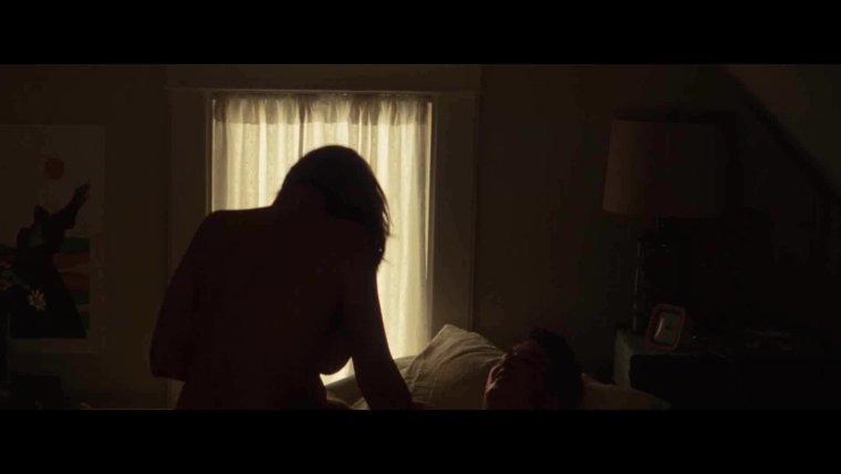 Бри Ларсон горячие сцены