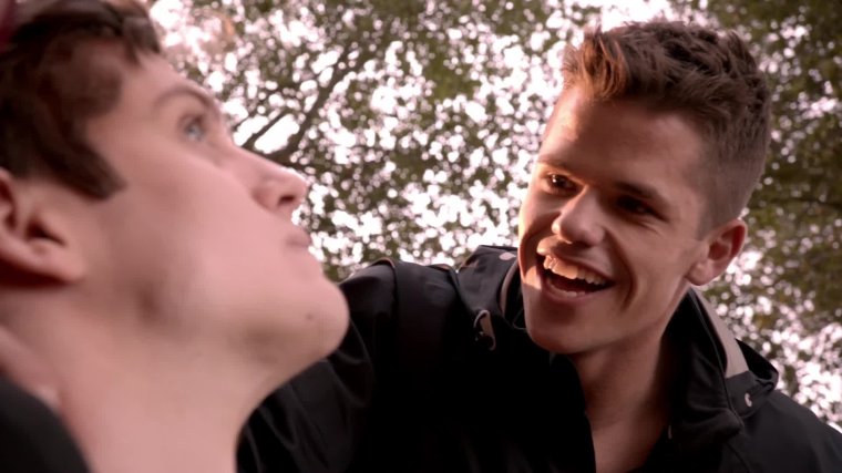 Чарли Карвер 2022