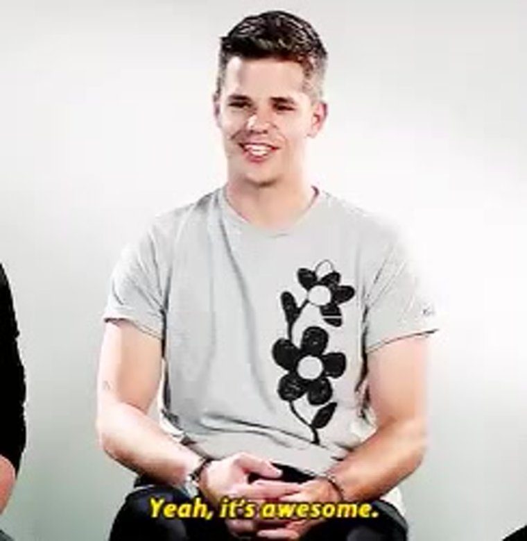 Макс Карвер с братом