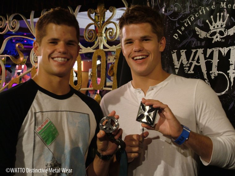 Чарли и Макс Карвер отчаянные домохозяйки