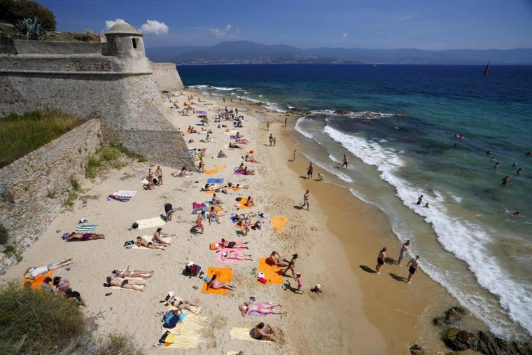 Дикие пляжи Европы