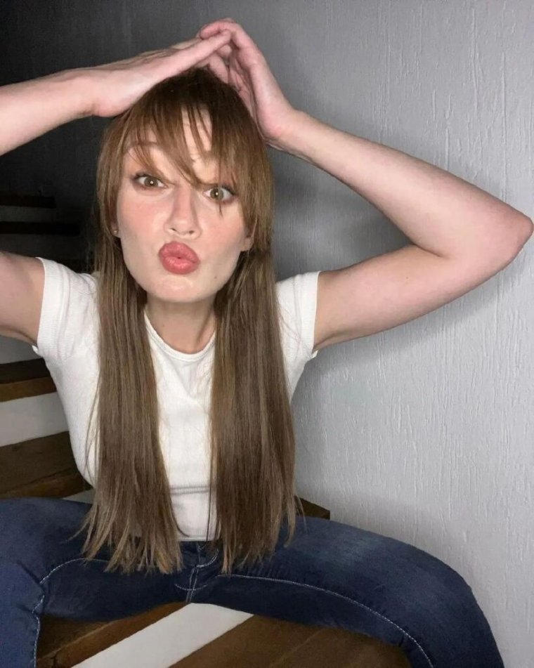 Турецкая актриса Гизем Караджа