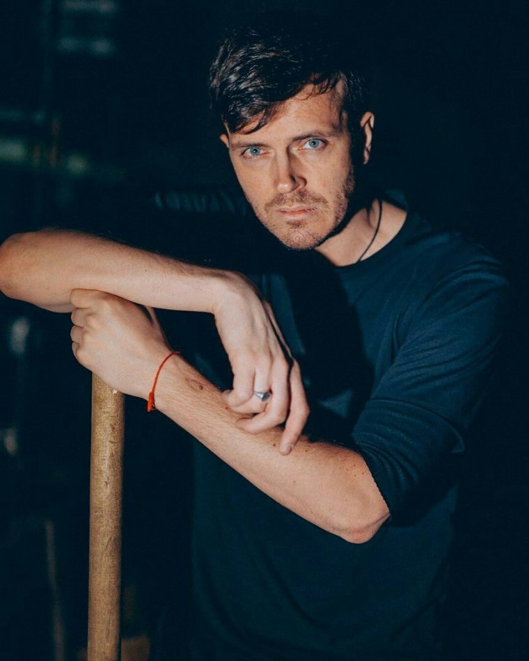 Арсений Попов