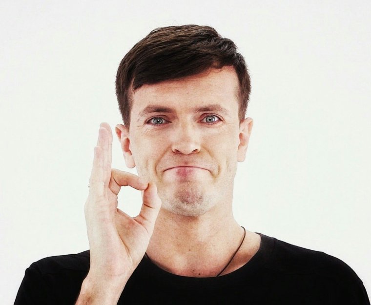 Арсений Попов